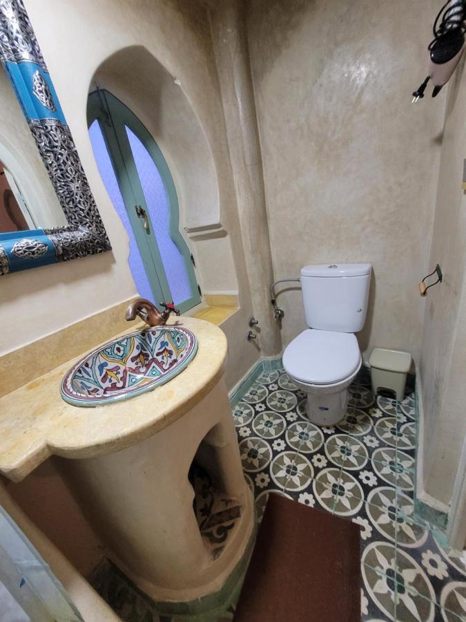 Honey Suckle Hotel Chefchaouen Bagian luar foto