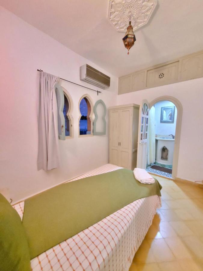 Honey Suckle Hotel Chefchaouen Bagian luar foto
