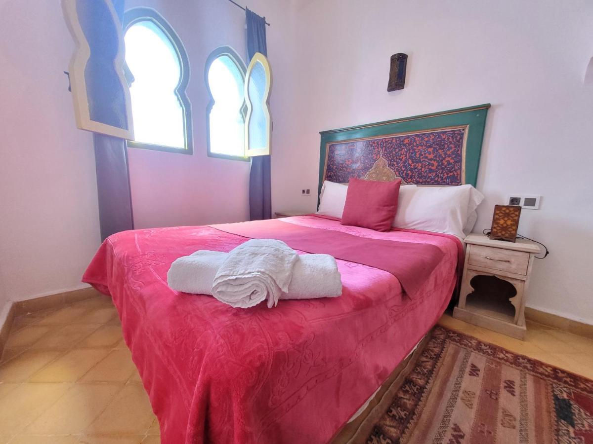 Honey Suckle Hotel Chefchaouen Bagian luar foto
