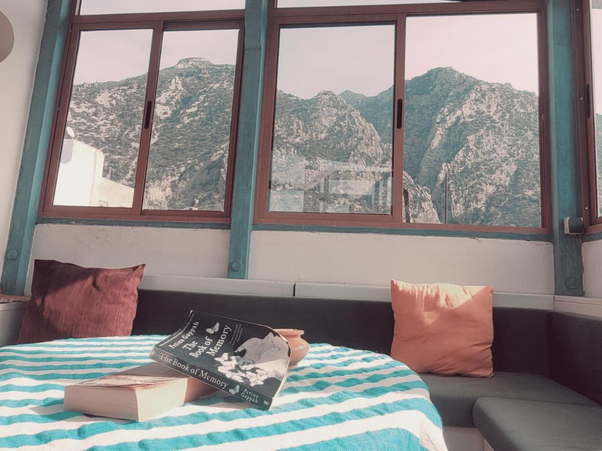 Honey Suckle Hotel Chefchaouen Bagian luar foto