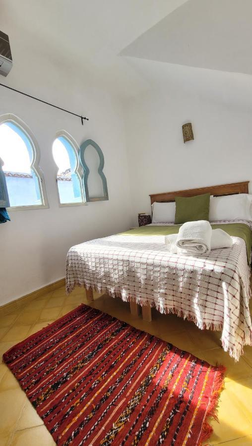 Honey Suckle Hotel Chefchaouen Bagian luar foto